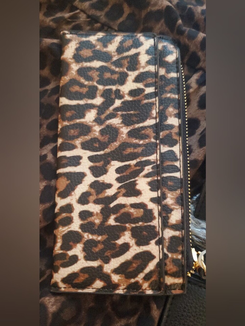 Steve Madden Black Clutch With Leopard Wristlet  NWT - Picture 5 of 9